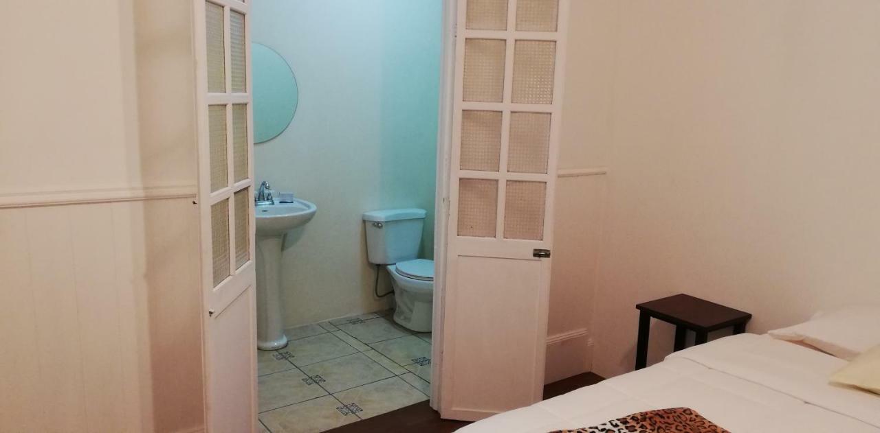 Casa Mayela Guest House ซานโฮเซ ภายนอก รูปภาพ